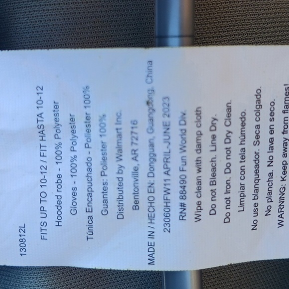 Evil Bleeding Pumpkin Halloween Costume - Picture 4 of 4